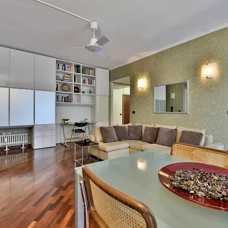 Carlo Poma By Halldis Apartment Milan
